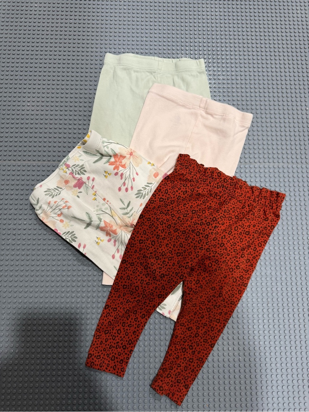 Cloud island 4pack baby legging size 3-6 month